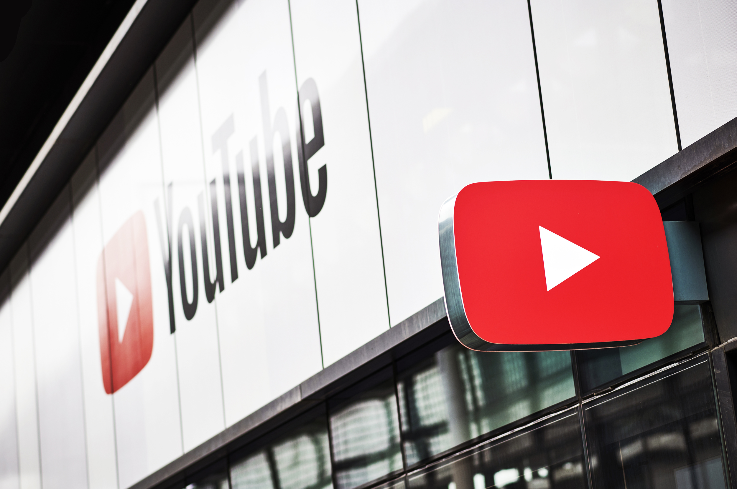 Kênh YouTube Là Gì?