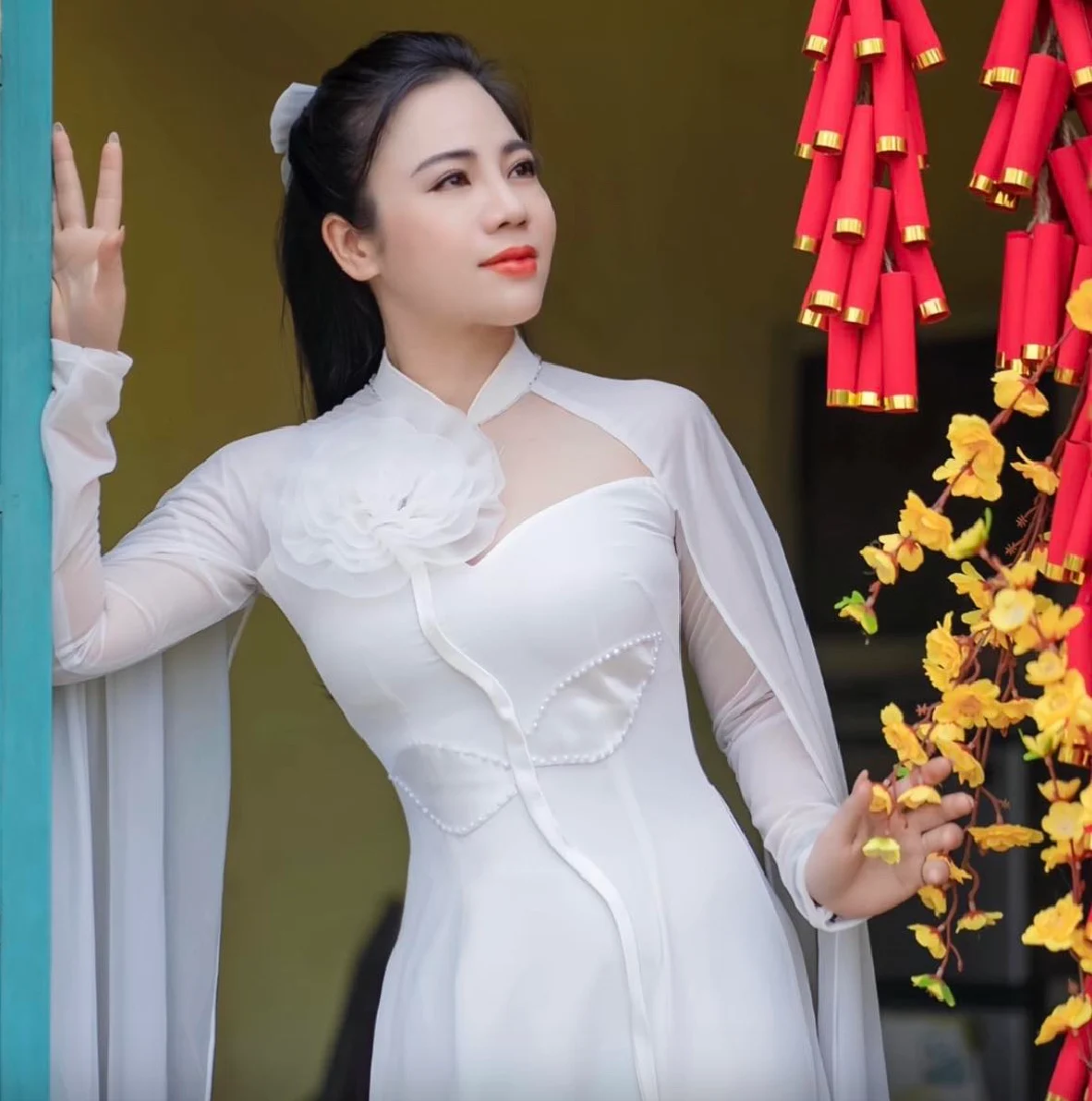 NSND Lương Thùy Linh