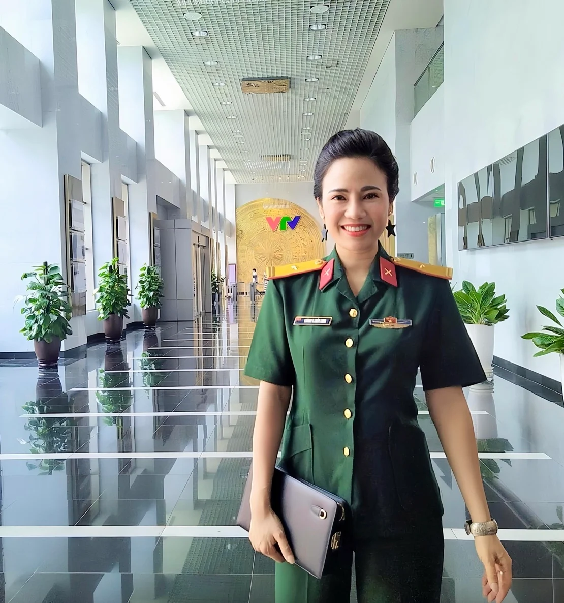 NSND Lương Thùy Linh