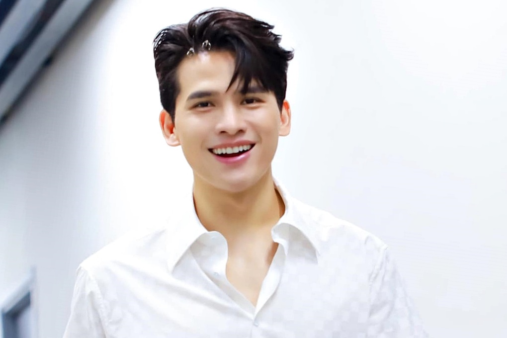 Ca sĩ Quốc Thiên