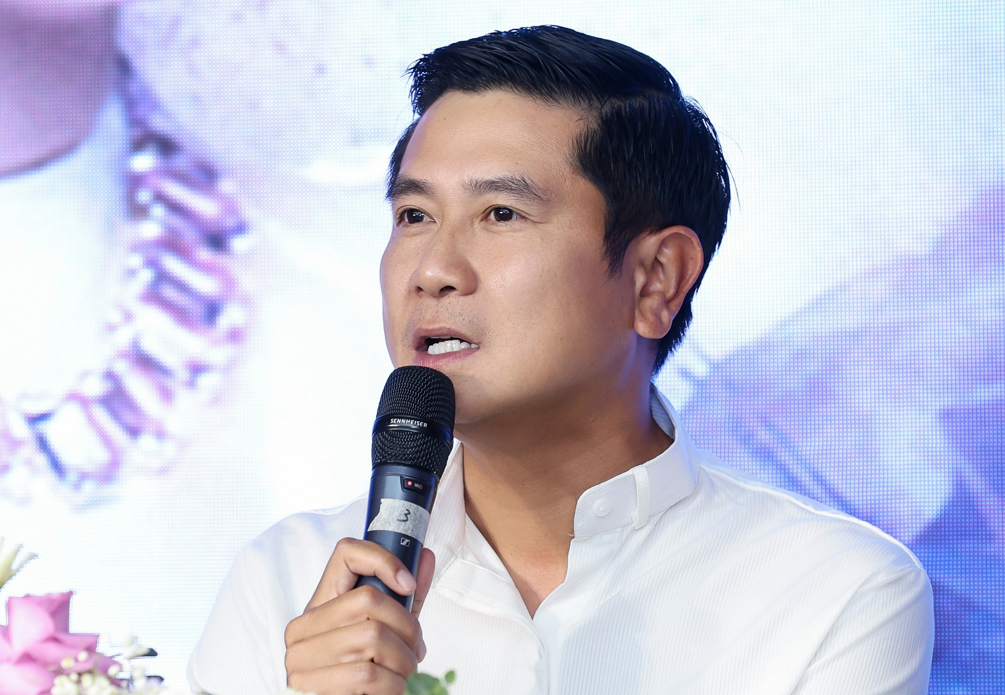 Nhạc Sĩ Hồ Hoài Anh Là Ai? Tiểu Sử, Sự Nghiệp Và Những Bản Hit Nổi Bật