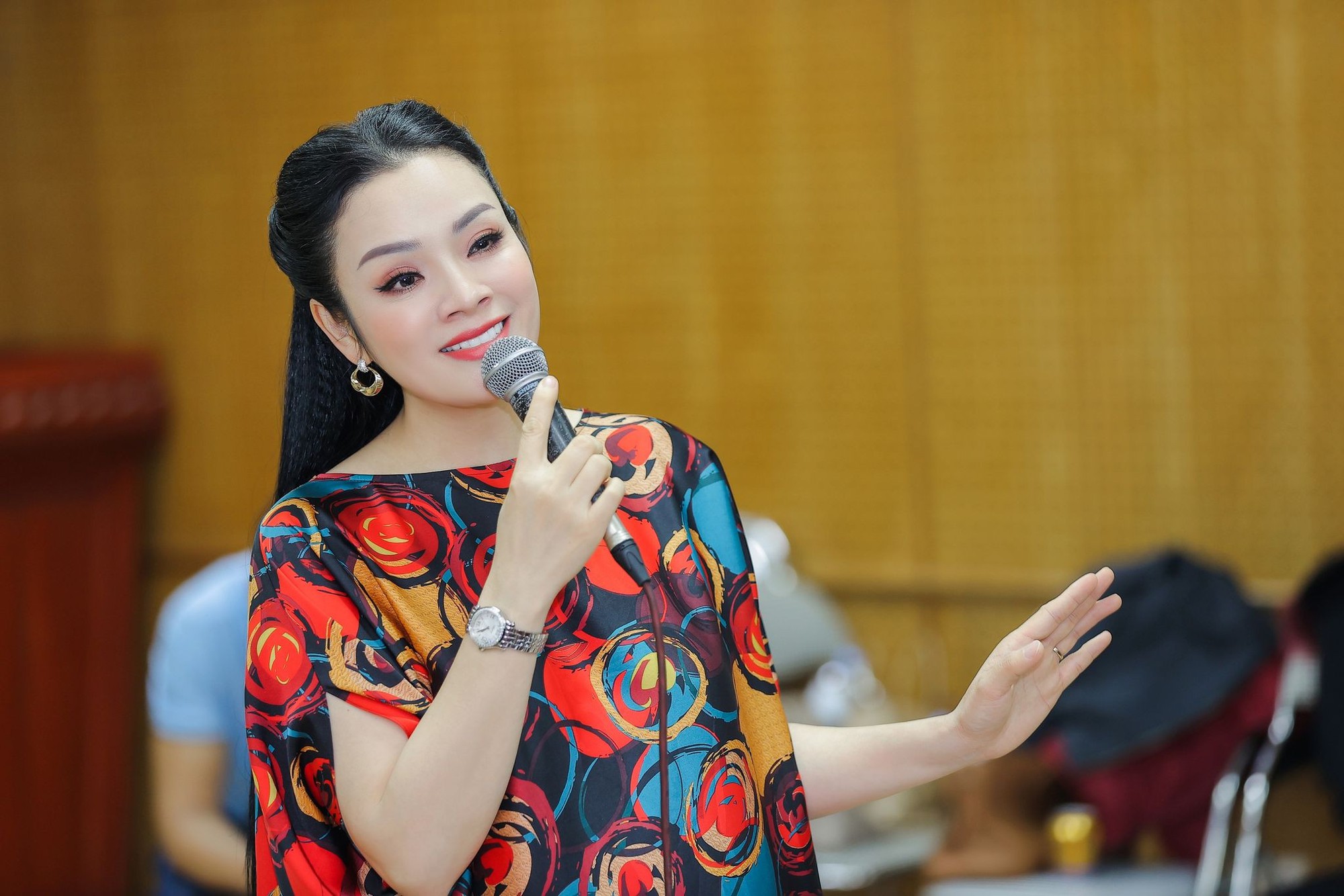 Ca sĩ Tân Nhàn là ai?